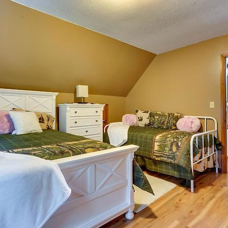 Howard Cabin Rental About 3 Mi To Apple Valley Lake! Mount Vernon Exterior foto